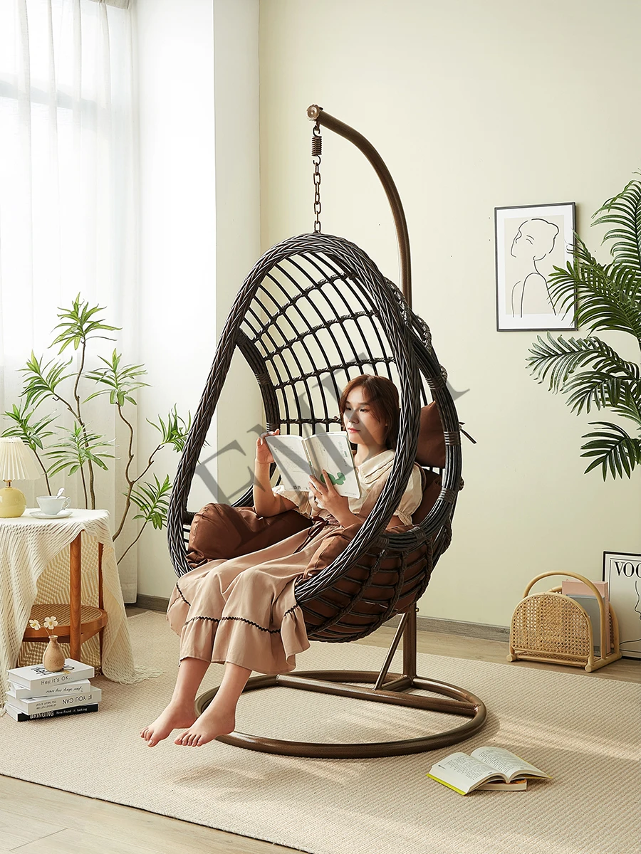 كرسي هزاز معلق من الروطان للاس - مراجعة Outdoor Furniture Metal Chairs وسعره