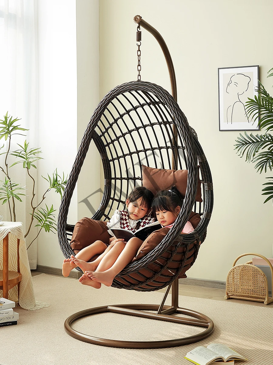 كرسي هزاز معلق من الروطان للاس - مراجعة Outdoor Furniture Metal Chairs وسعره